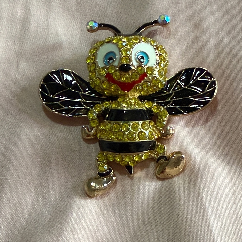 Bee Pin Rhinestone NWT - Picture 3 of 5